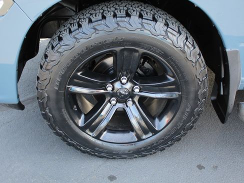 Used 2015 RAM 1500 Sport w/ Ceramic Blue Sport Package image 12