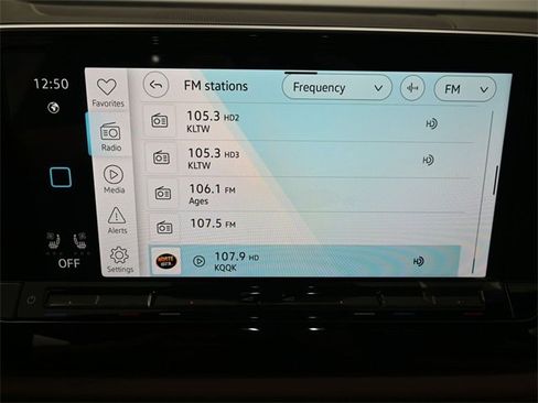 New 2026 Volkswagen Atlas Cross Sport SE image 4