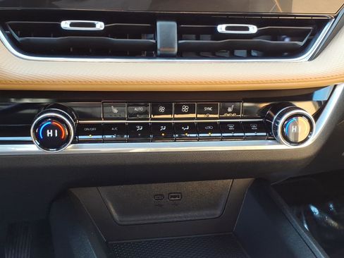 Certified 2025 Chevrolet Equinox ACTIV image 21