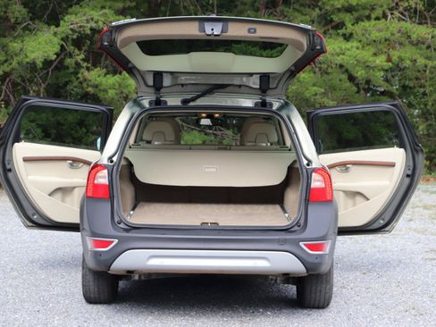 Used 2011 Volvo XC70 3.2 AWD/4WD image 5