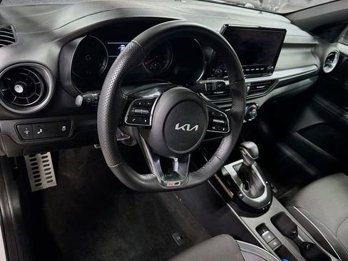 Used 2023 Kia Forte GT-Line w/ GT-Line Premium Package FWD image 16