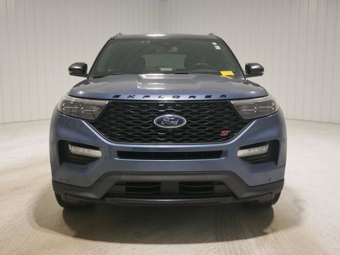 Used 2020 Ford Explorer ST w/ ST Street Pack image 2