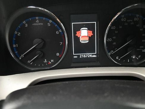 Used 2016 Toyota RAV4 XLE FWD image 19