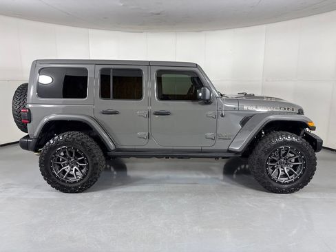 Used 2021 Jeep Wrangler Unlimited Rubicon w/ Trailer Tow Package AWD/4WD image 9