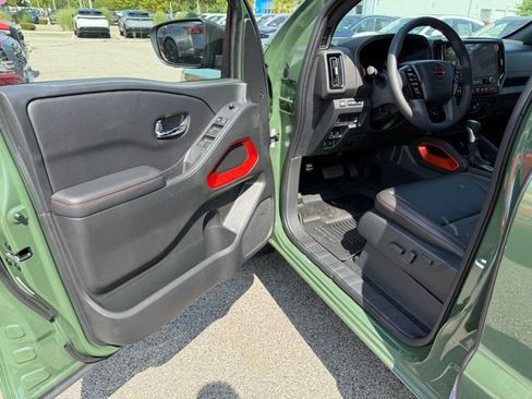 New 2025 Nissan Frontier PRO-4X w/ Pro Premium Package image 15