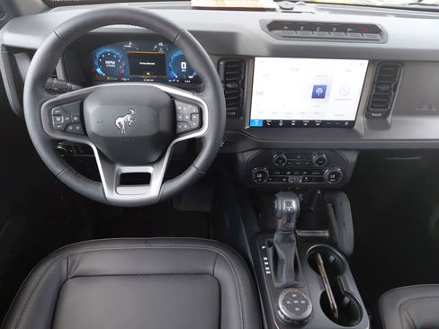 New 2025 Ford Bronco Badlands image 28