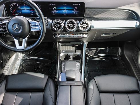Used 2021 Mercedes-Benz GLB 250 image 13