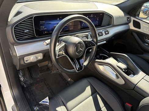 Used 2024 Mercedes-Benz GLE 450e 4MATIC image 9