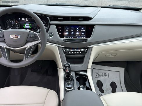 New 2026 Cadillac XT5 Premium Luxury w/ Driver Assist Package image 9