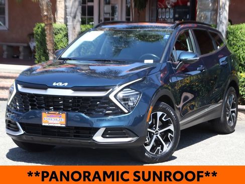 Used 2025 Kia Sportage EX w/ EX Premium Package AWD/4WD image 4