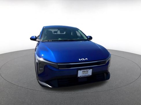Used 2025 Kia K4 FWD image 3