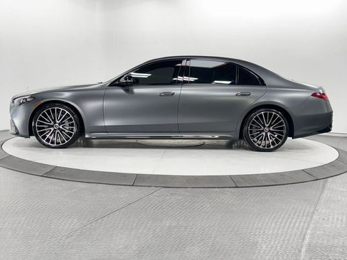 Used 2023 Mercedes-Benz S 580 4MATIC Sedan w/ AMG Line image 4