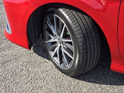 Used 2023 Toyota Camry XLE image 27