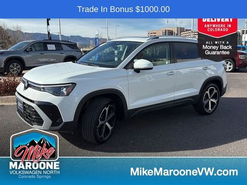 Certified 2025 Volkswagen Taos SEL image 5