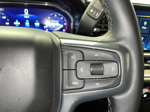 Used 2024 Chevrolet Silverado 2500 LTZ w/ LTZ Convenience Package image 19