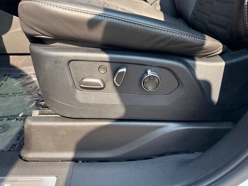 Used 2026 Cadillac Escalade ESV Platinum Sport w/ LPO, Floor Liner Package AWD/4WD image 10