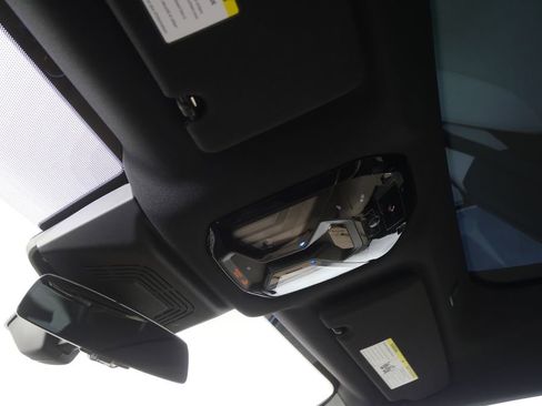 Used 2024 BMW iX xDrive50 w/ Premium Package image 22