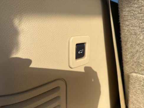 Used 2016 Ford Expedition Limited w/ Equipment Group 301A image 24