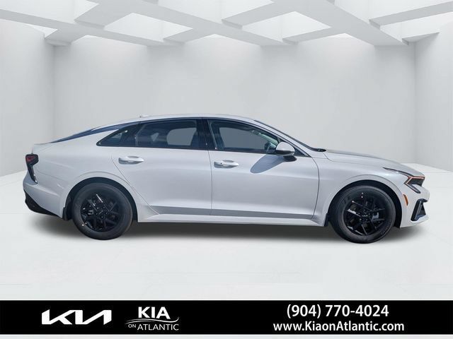 New 2026 Kia K5 LXS FWD image 2