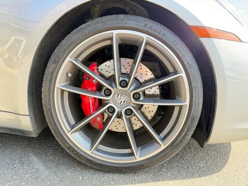 Used 2020 Porsche 911 Carrera S image 28