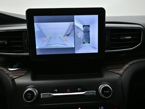 Used 2020 Ford Explorer Limited image 4