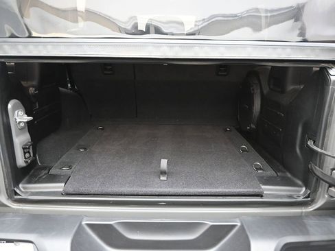 Used 2023 Jeep Wrangler Unlimited Rubicon w/ Cold Weather Group image 23