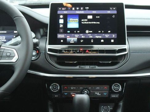 New 2026 Jeep Compass Latitude AWD/4WD image 7