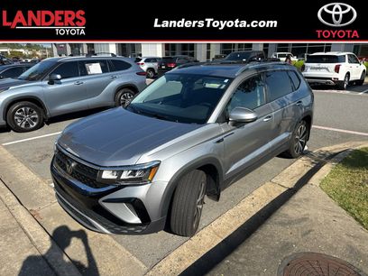 Used 2024 Volkswagen Taos SE