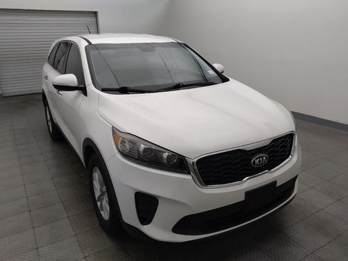 Used 2019 Kia Sorento FWD V6 image 14