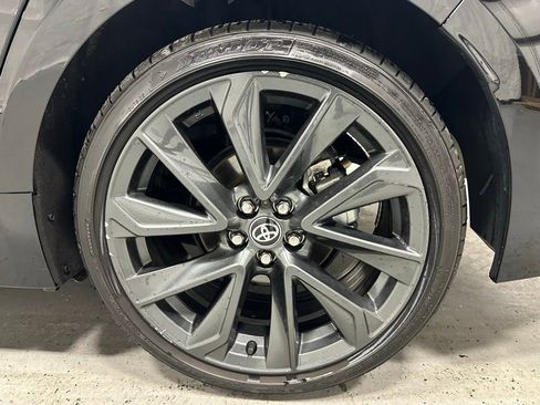 Used 2025 Toyota Corolla SE w/ SE Premium Package image 64