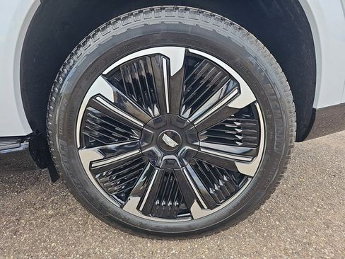 New 2026 Cadillac Escalade IQ Sport 1 w/ LPO, Floor Liner Package image 39