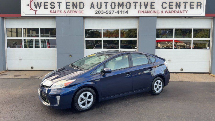 Used 2014 Toyota Prius Three FWD image 1