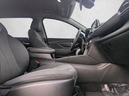 Used 2019 Hyundai Santa Fe SE image 19