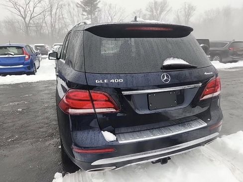 Used 2019 Mercedes-Benz GLE 400 4MATIC image 5