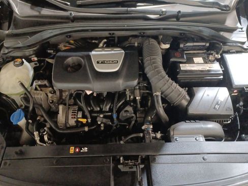 Used 2018 Hyundai Elantra GT Sport w/ Sport Tech Package 04 image 18