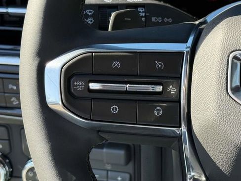 New 2026 GMC Yukon XL Elevation image 19