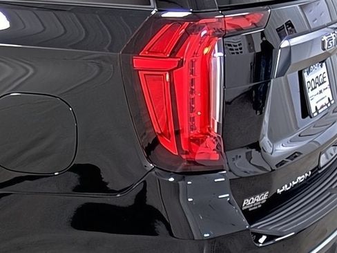 Used 2023 GMC Yukon AT4 w/ Max Trailering Package AWD/4WD image 10