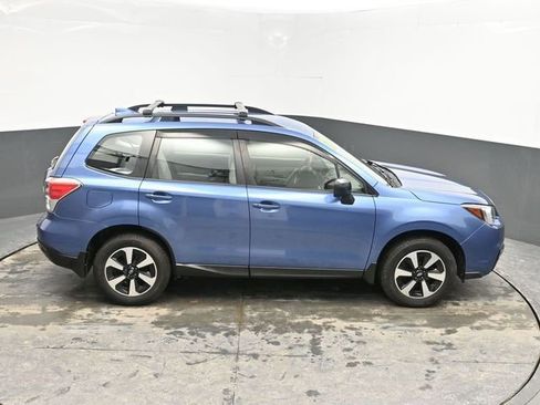 Used 2017 Subaru Forester 2.5i w/ Alloy Wheel Package image 30