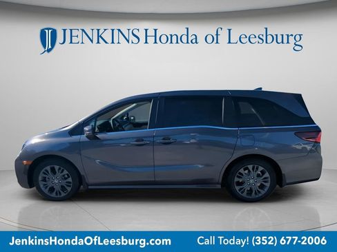 New 2026 Honda Odyssey Touring image 7