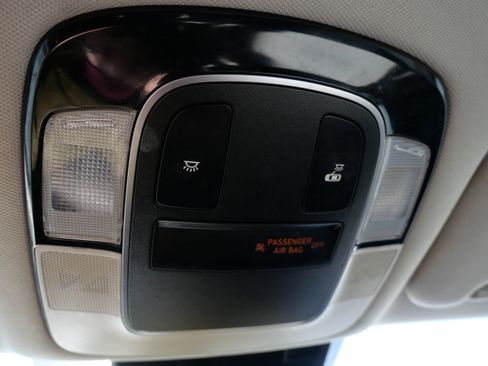 Used 2022 Hyundai Sonata SE w/ Preferred Accessory Package image 33