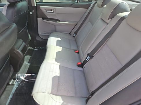 Used 2017 Toyota Camry SE FWD image 22