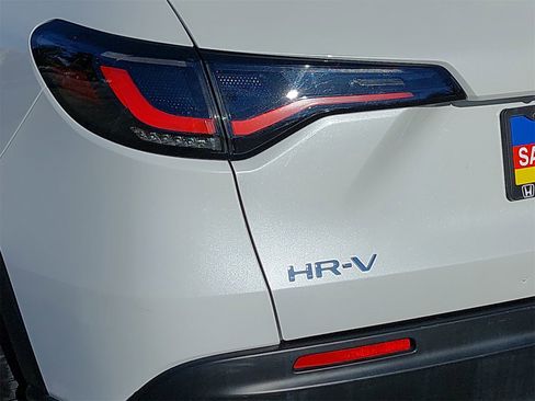 Used 2023 Honda HR-V Sport image 35