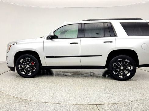 Used 2020 Cadillac Escalade Platinum image 8