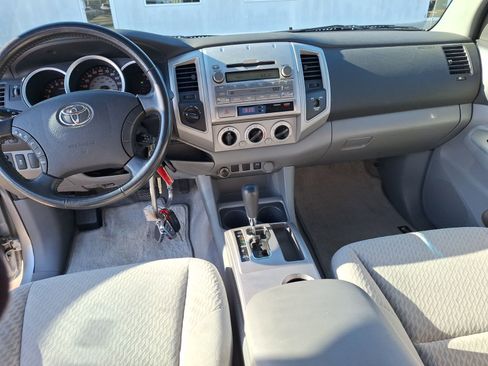 Used 2011 Toyota Tacoma 4x4 Access Cab V6 image 20