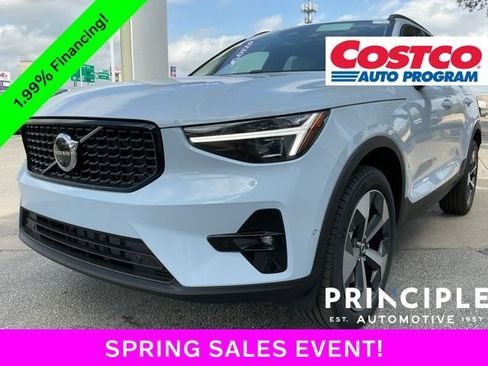 New 2026 Volvo XC40 B5 Plus w/ Protection Package Premier AWD/4WD image 5