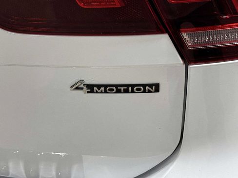 Used 2022 Volkswagen Tiguan SE image 28