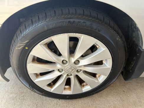 Used 2014 Honda Accord Touring image 15