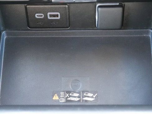 Used 2024 Chevrolet Tahoe LT image 24