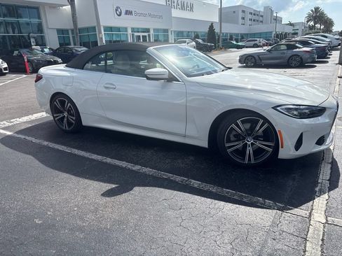 Used 2024 BMW 430i Convertible w/ Premium Package RWD image 8