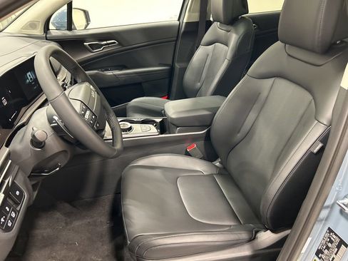 New 2026 Kia Sportage EX image 9